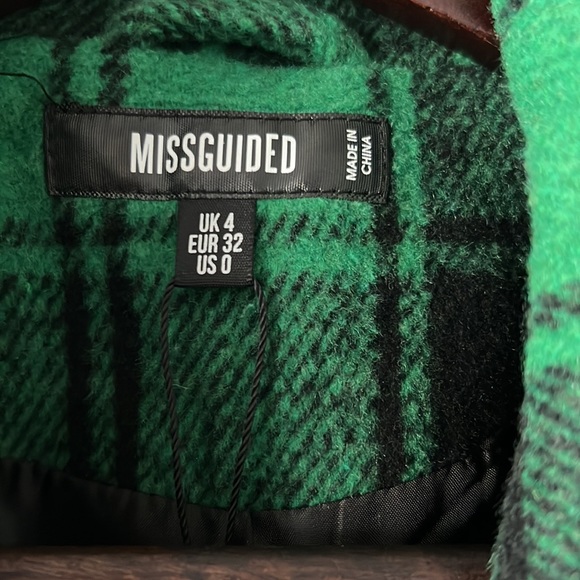 Green misguided oversized trench. - Picture 3 of 4